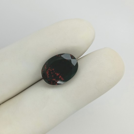 Blood Stone 6.11 Ct Gem Quality Blood Stone 6.11 Ct Gem Quality